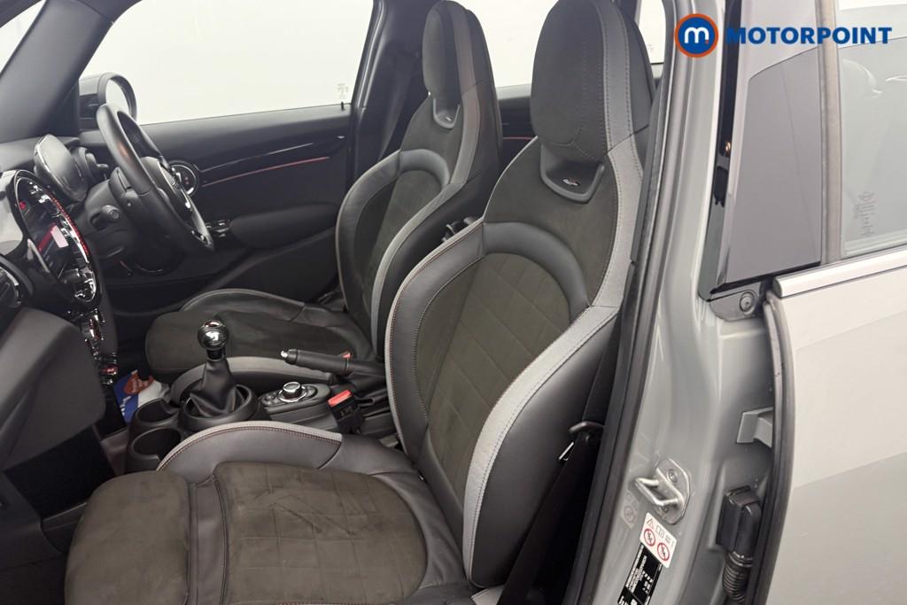Mini Hatchback Cooper Sport Manual Petrol Hatchback - Stock Number (1622523) - 8th supplementary image
