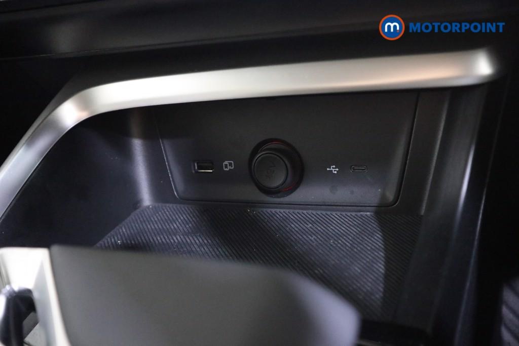 Mg Motor Uk ZS Trophy Automatic Petrol-Electric Hybrid SUV - Stock Number (1616832) - 8th supplementary image