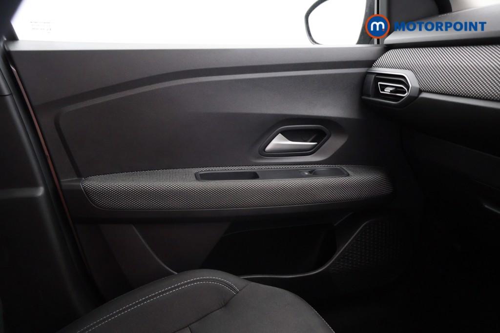 Dacia Sandero Expression Manual Petrol Hatchback - Stock Number (1619094) - 8th supplementary image