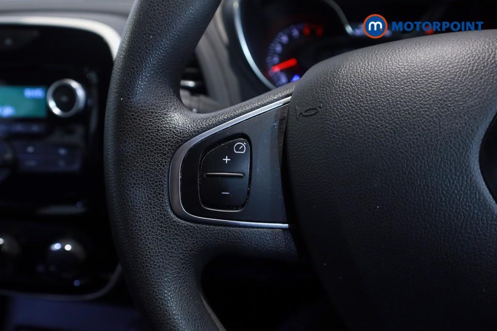 Renault Captur Play Manual Petrol SUV - Stock Number (1622268) - 8th supplementary image