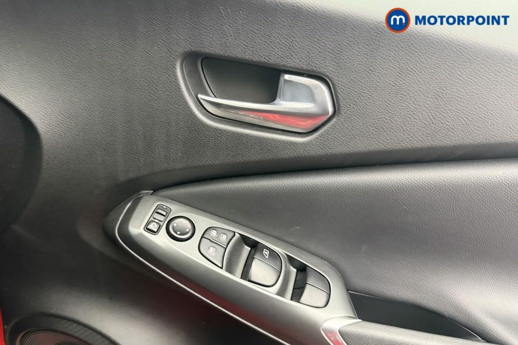 Nissan Juke Acenta Premium Manual Petrol SUV - Stock Number (1613398) - 8th supplementary image