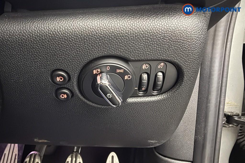 Mini Hatchback Cooper S Sport Manual Petrol Hatchback - Stock Number (1621168) - 8th supplementary image