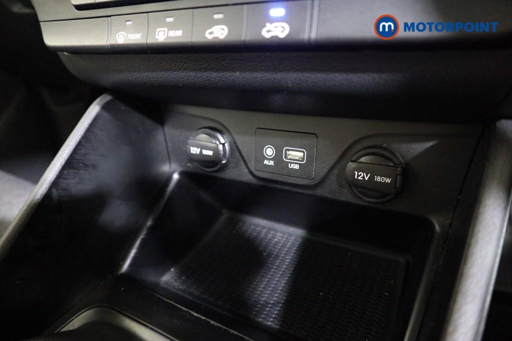 Hyundai Tucson Se Nav Manual Petrol SUV - Stock Number (1612342) - 8th supplementary image