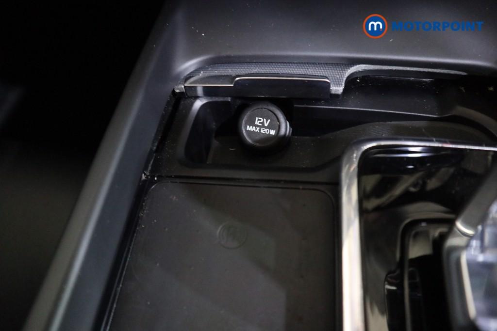 Volvo Xc60 Core Automatic Petrol Plug-In Hybrid SUV - Stock Number (1621176) - 8th supplementary image