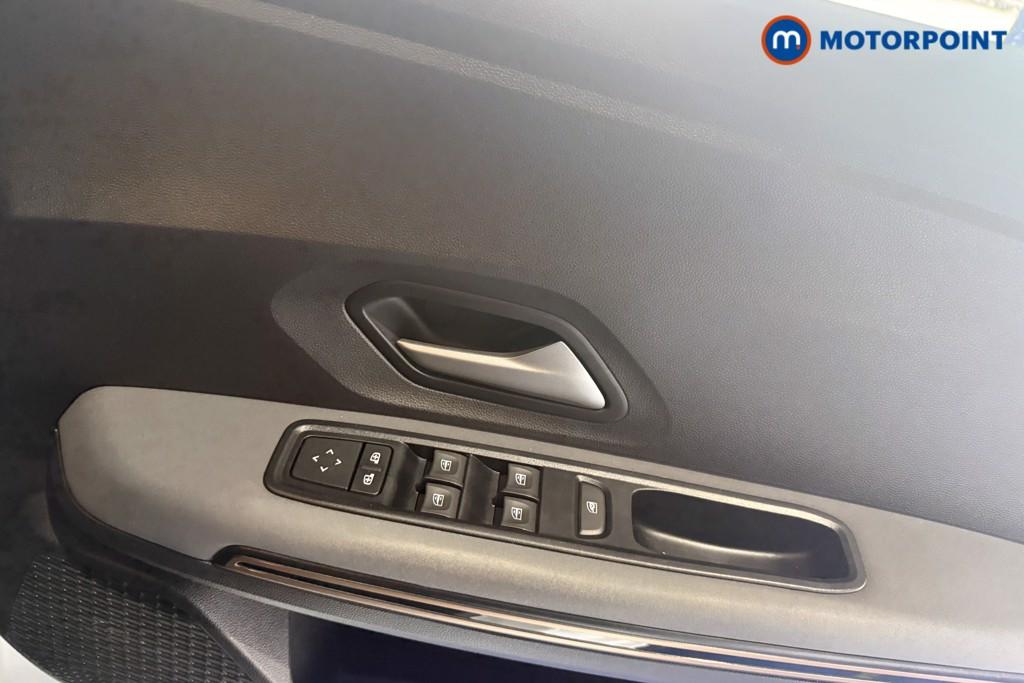 Dacia Sandero Stepway Extreme Manual Petrol Hatchback - Stock Number (1621258) - 8th supplementary image