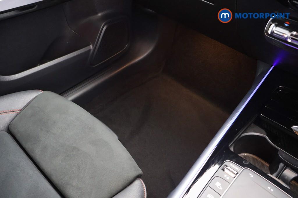 Mercedes-Benz GLB Amg Line Automatic Petrol SUV - Stock Number (1623094) - 8th supplementary image