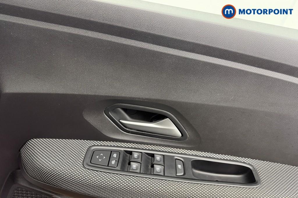 Dacia Sandero Stepway Expression Manual Petrol Hatchback - Stock Number (1619090) - 8th supplementary image