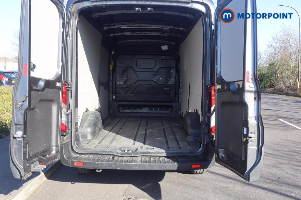 Ford Transit Limited Automatic Diesel Medium Roof Van - Stock Number (1605124) - 8th supplementary image