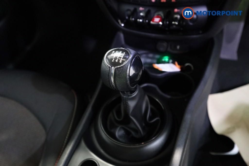 Mini Clubman Cooper Classic Manual Petrol Estate - Stock Number (1609562) - 8th supplementary image