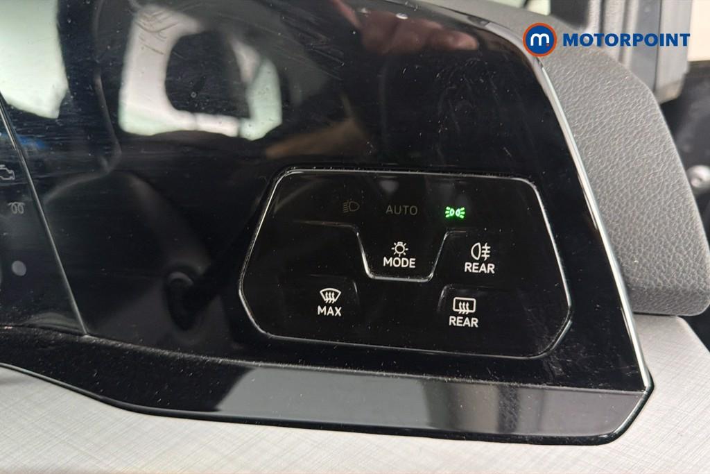 Volkswagen Golf Life Manual Petrol Hatchback - Stock Number (1617282) - 8th supplementary image