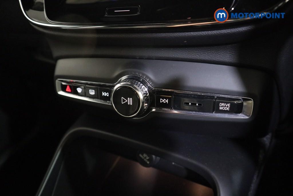 Volvo Xc40 R Design Automatic Petrol SUV - Stock Number (1625528) - 8th supplementary image