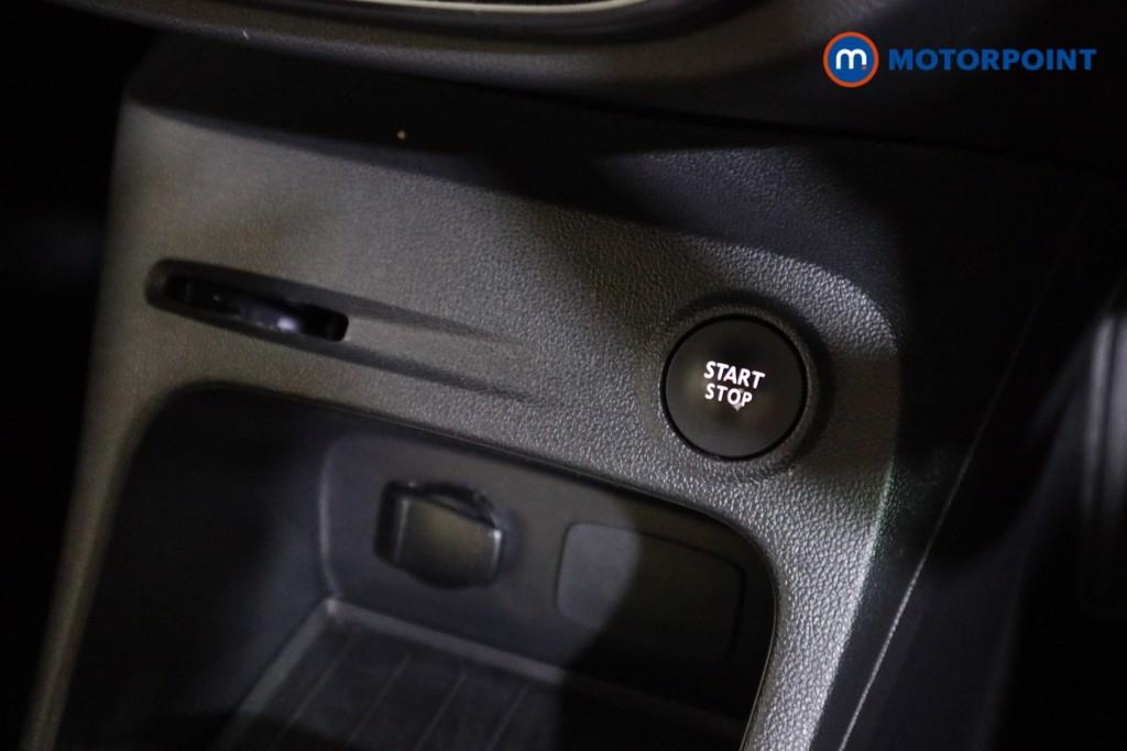 Renault Captur Iconic Manual Petrol SUV - Stock Number (1620709) - 8th supplementary image