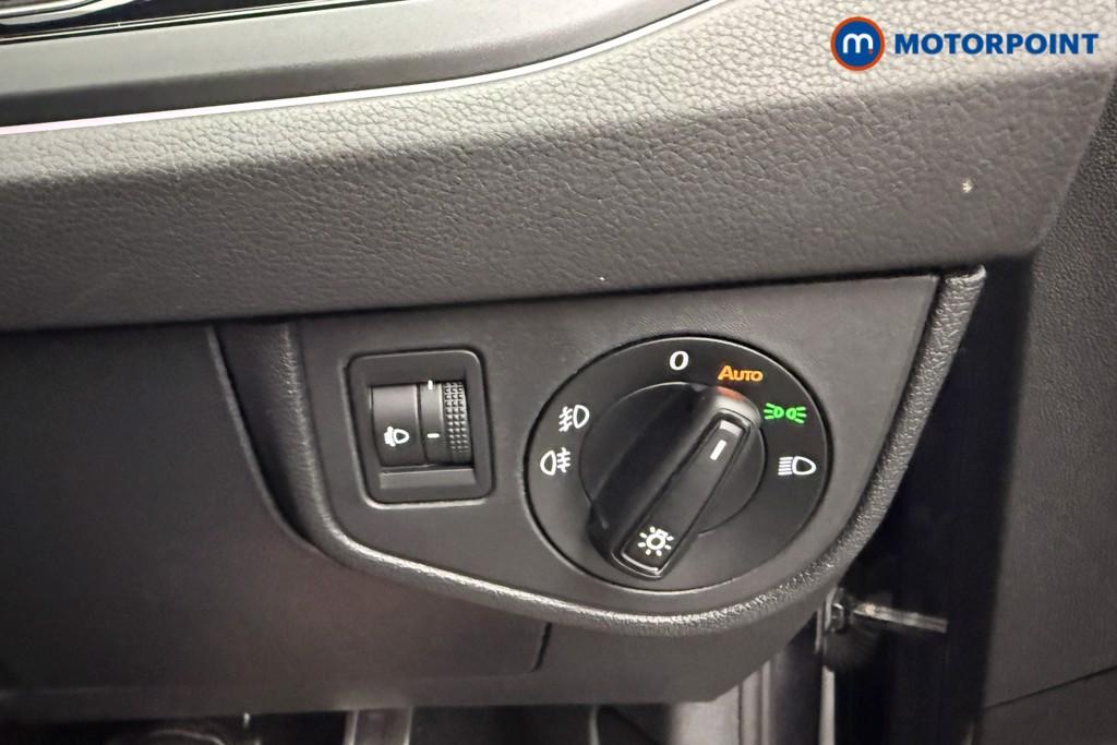 Volkswagen Polo R-Line Automatic Petrol Hatchback - Stock Number (1625777) - 8th supplementary image