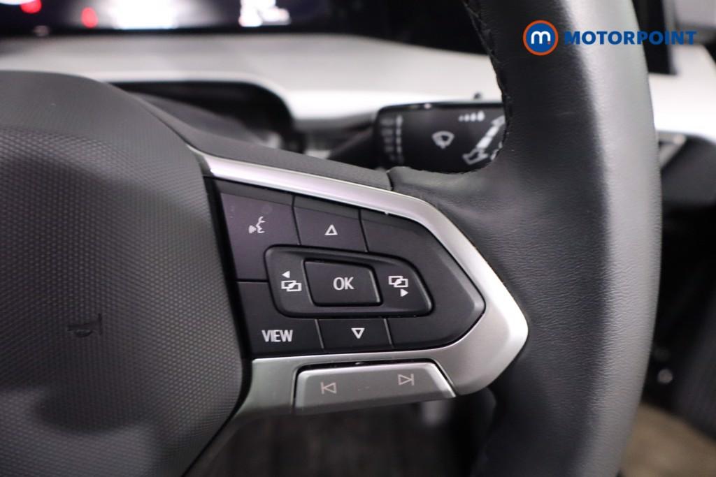 Volkswagen Golf Life Manual Diesel Estate - Stock Number (1628536) - 8th supplementary image