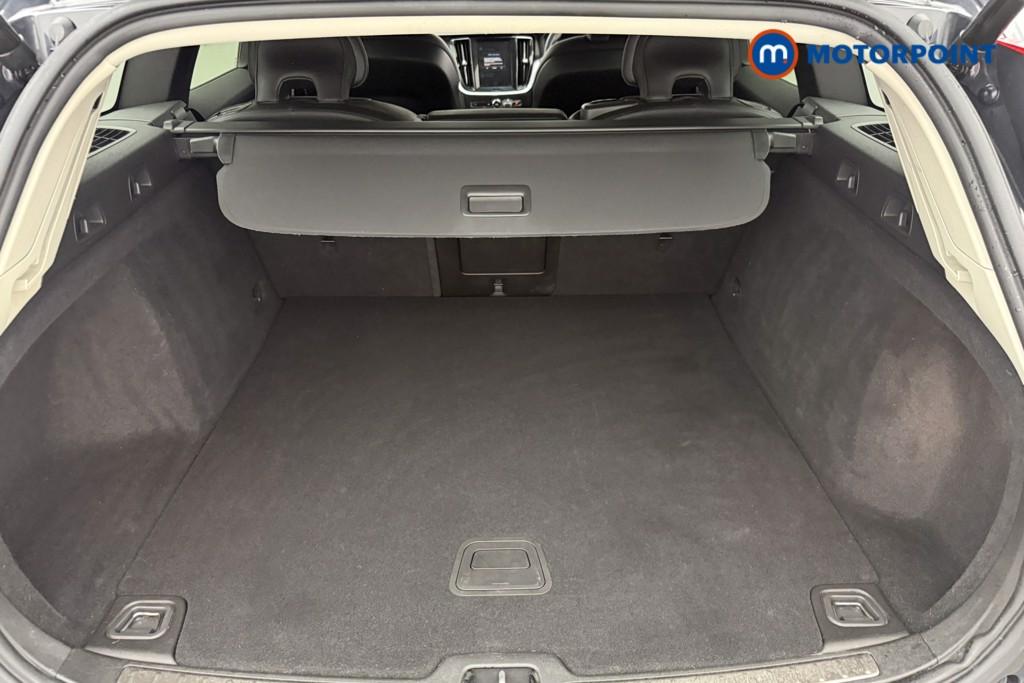 Volvo V60 Momentum Pro Automatic Diesel Estate - Stock Number (1624567) - 8th supplementary image