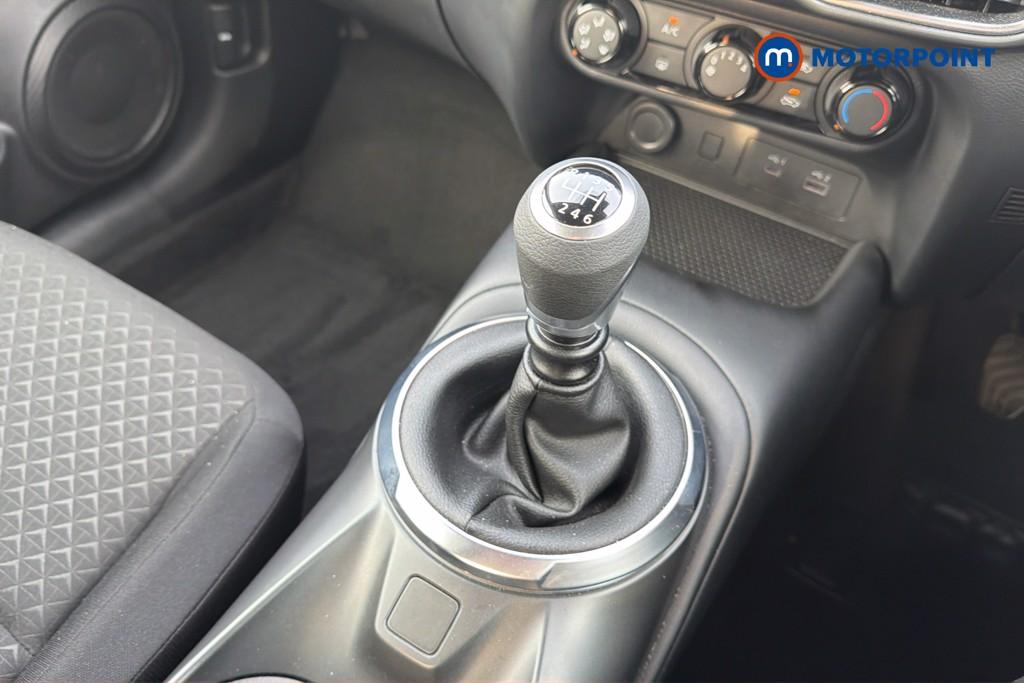 Nissan Juke Acenta Premium Manual Petrol SUV - Stock Number (1626874) - 15th supplementary image