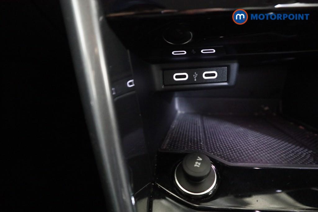 Volkswagen T-Roc Style Automatic Petrol SUV - Stock Number (1623930) - 8th supplementary image