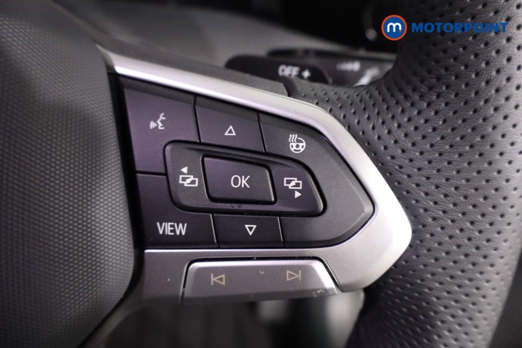 Volkswagen Golf R-Line Automatic Petrol Hatchback - Stock Number (1629187) - 8th supplementary image