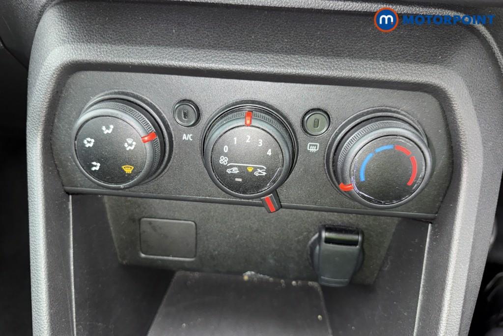 Dacia Sandero Expression Manual Petrol Hatchback - Stock Number (1625419) - 8th supplementary image