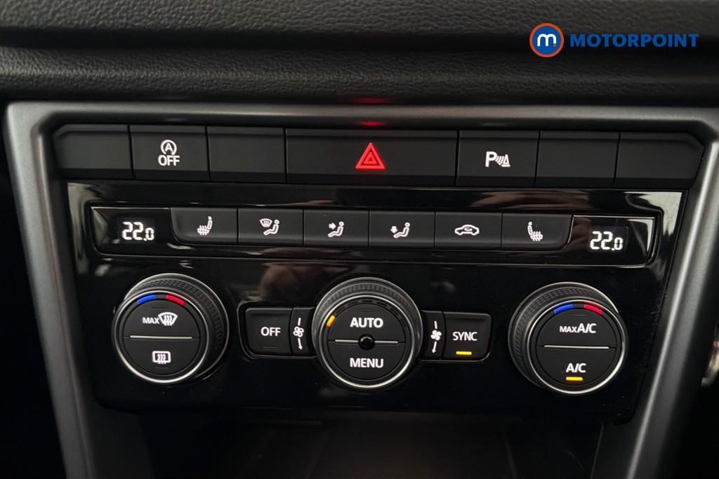 Volkswagen T-Roc Active Manual Petrol SUV - Stock Number (1616277) - 12th supplementary image