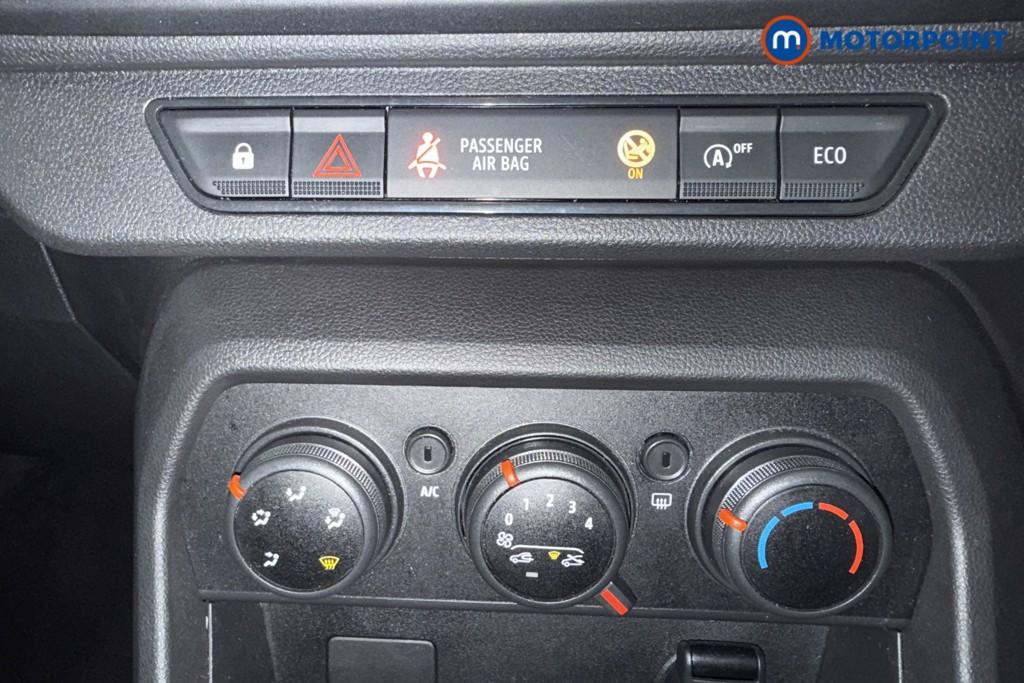 Dacia Sandero Expression Manual Petrol Hatchback - Stock Number (1625416) - 8th supplementary image