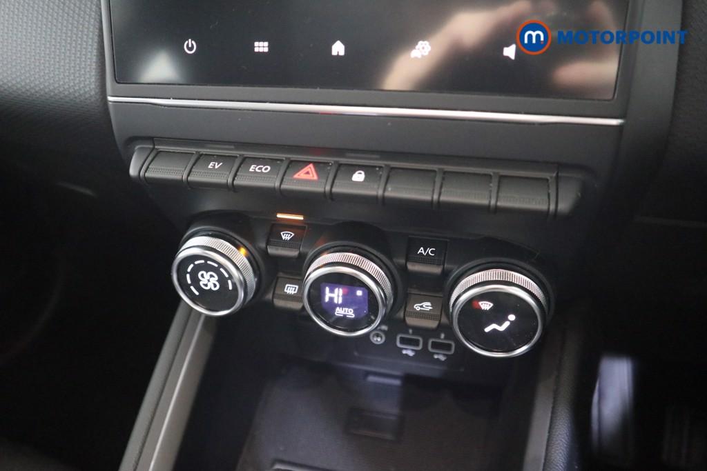 Renault Clio Evolution Automatic Petrol-Electric Hybrid Hatchback - Stock Number (1620762) - 8th supplementary image