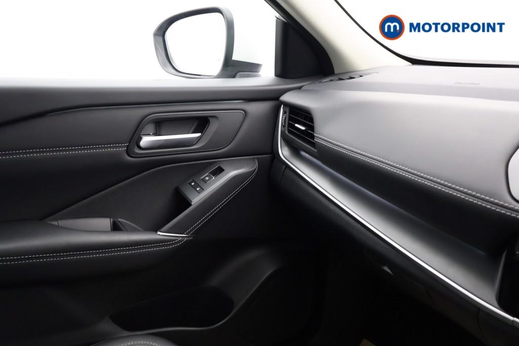 Nissan Qashqai N-Connecta Manual Petrol SUV - Stock Number (1630381) - 8th supplementary image