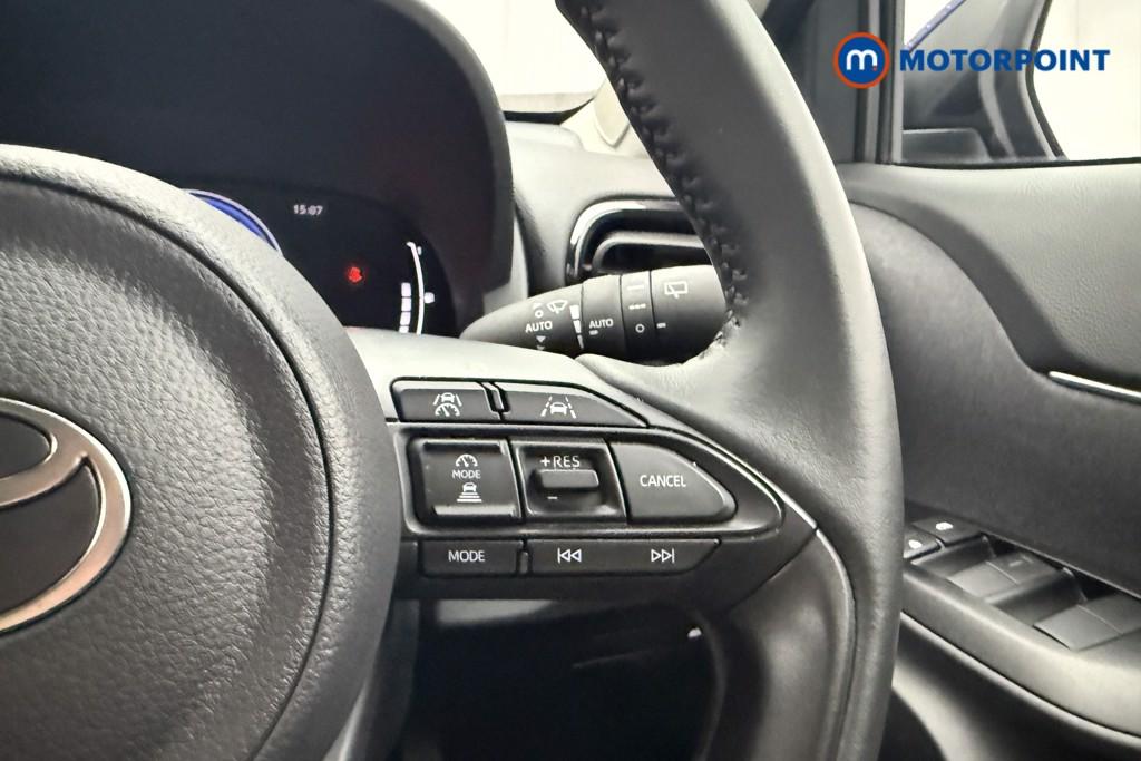 Toyota Yaris Cross Icon Automatic Petrol-Electric Hybrid Estate - Stock Number (1625391) - 8th supplementary image