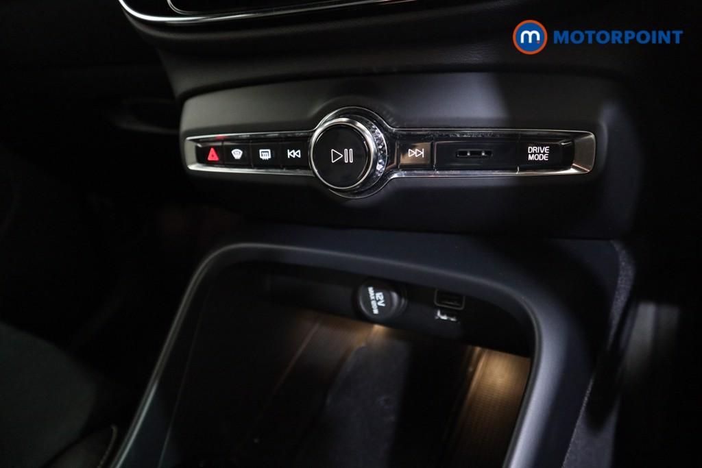 Volvo Xc40 R Design Automatic Petrol SUV - Stock Number (1628905) - 8th supplementary image