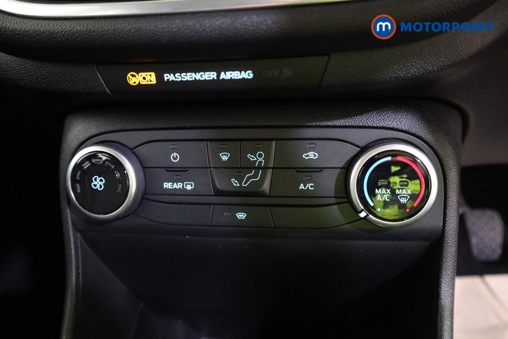 Ford Fiesta Zetec Manual Petrol Hatchback - Stock Number (1617360) - 8th supplementary image