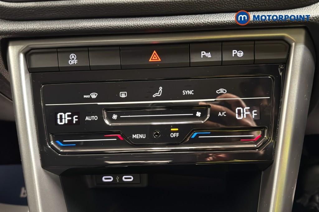 Volkswagen T-Roc Match Manual Petrol SUV - Stock Number (1631750) - 12th supplementary image