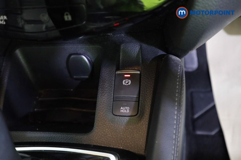 Nissan Qashqai Tekna-Plus Automatic Diesel SUV - Stock Number (1629851) - 8th supplementary image