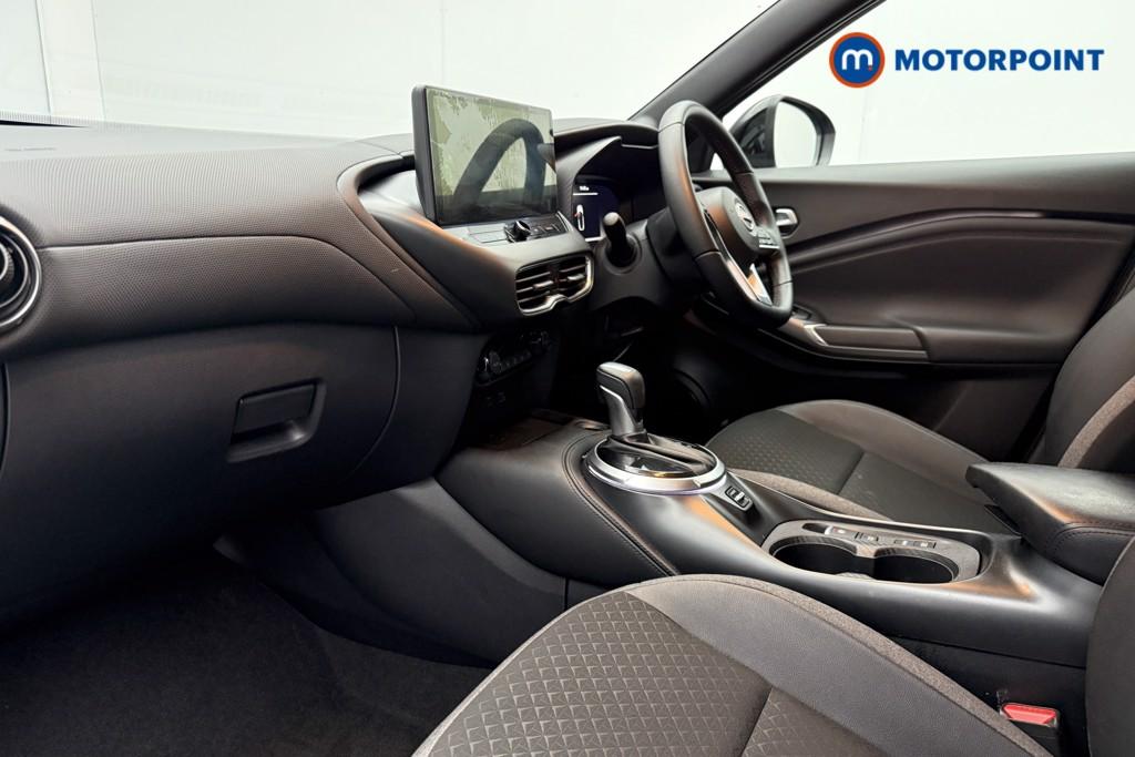 Nissan Juke N-Connecta Automatic Petrol-Electric Hybrid SUV - Stock Number (1632485) - 8th supplementary image