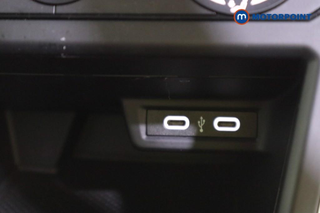 Volkswagen Polo Life Manual Petrol Hatchback - Stock Number (1623348) - 8th supplementary image