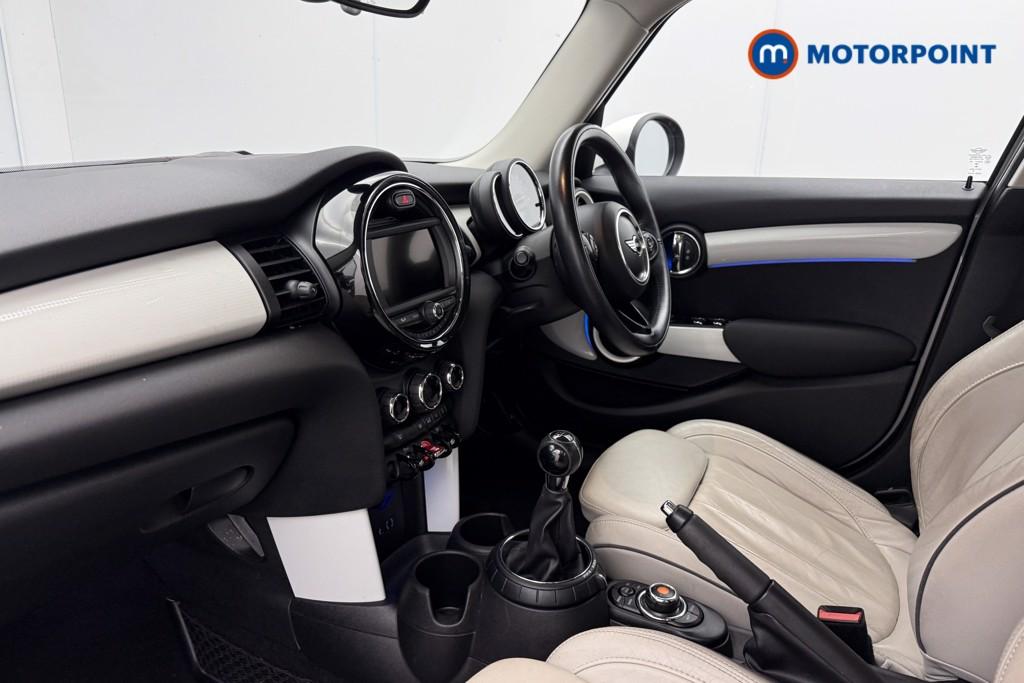 Mini Hatchback Cooper S Manual Petrol Hatchback - Stock Number (1630037) - 8th supplementary image