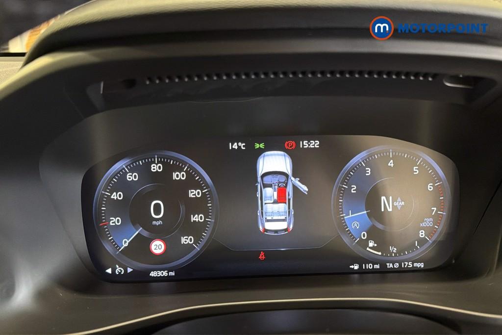 Volvo Xc40 R Design Manual Petrol SUV - Stock Number (1628928) - 8th supplementary image