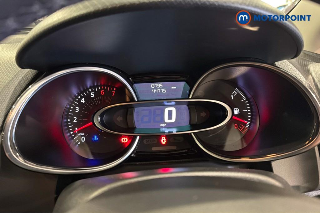 Renault Clio Play Manual Petrol Hatchback - Stock Number (1628103) - 8th supplementary image