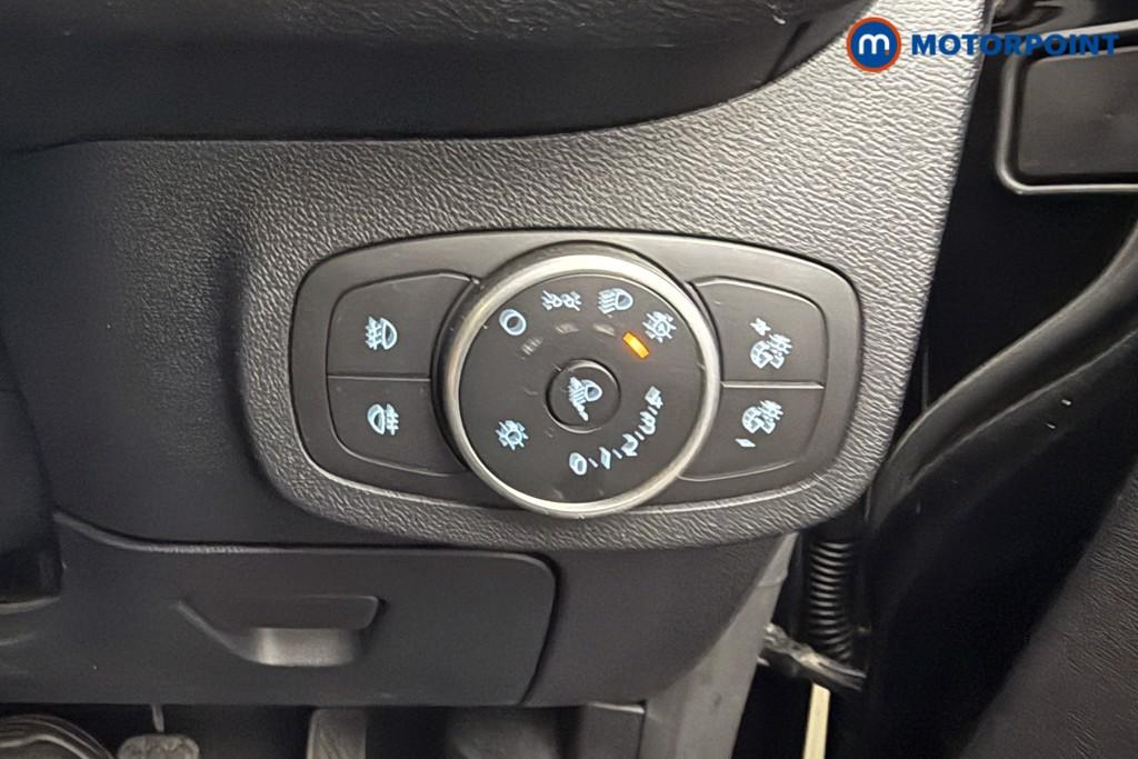 Ford Fiesta Trend Manual Petrol Hatchback - Stock Number (1627159) - 8th supplementary image