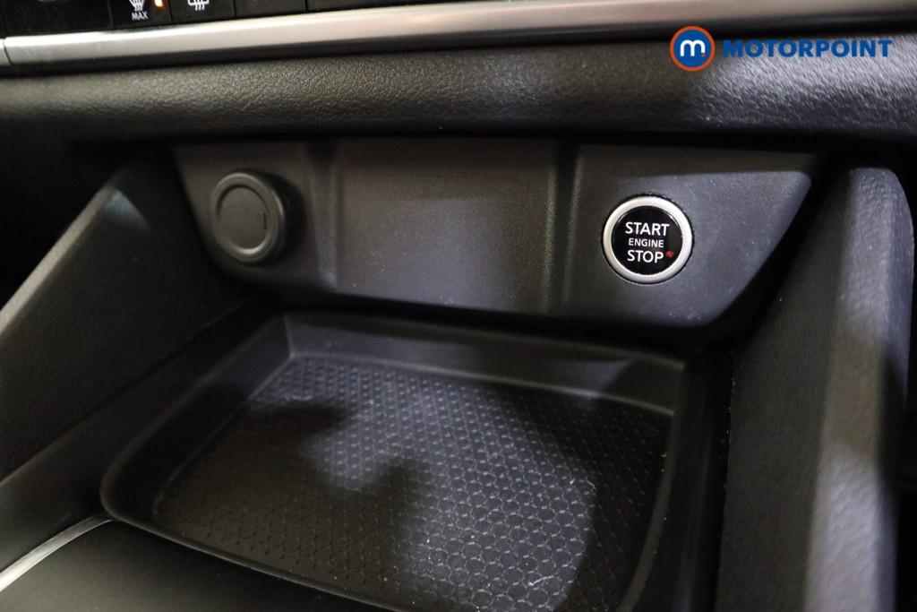 Nissan Qashqai Acenta Premium Manual Petrol SUV - Stock Number (1632858) - 8th supplementary image