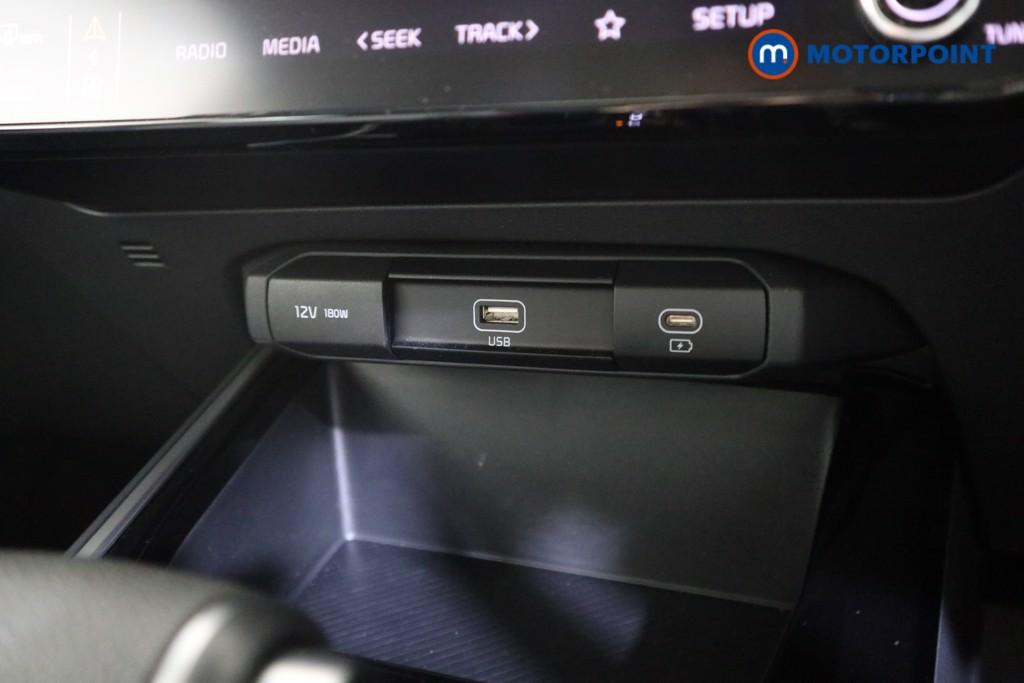 KIA Niro 2 Automatic Petrol-Electric Hybrid SUV - Stock Number (1628726) - 8th supplementary image