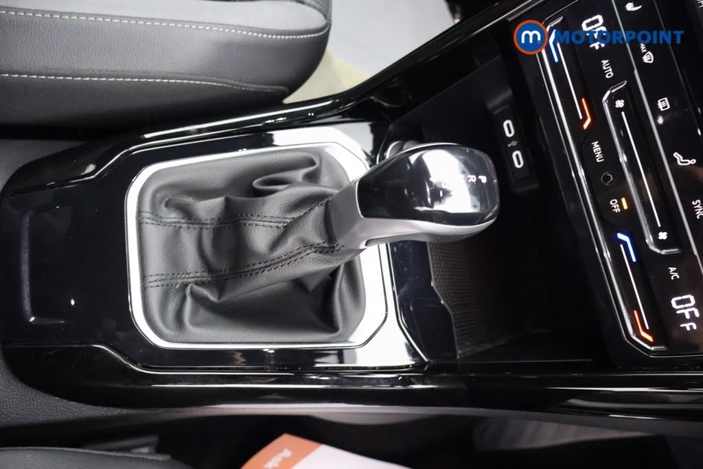 Volkswagen T-Roc R-Line Automatic Petrol SUV - Stock Number (1634445) - 8th supplementary image