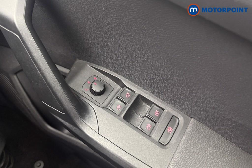 Seat Arona Se Technology Manual Petrol SUV - Stock Number (1636150) - 8th supplementary image