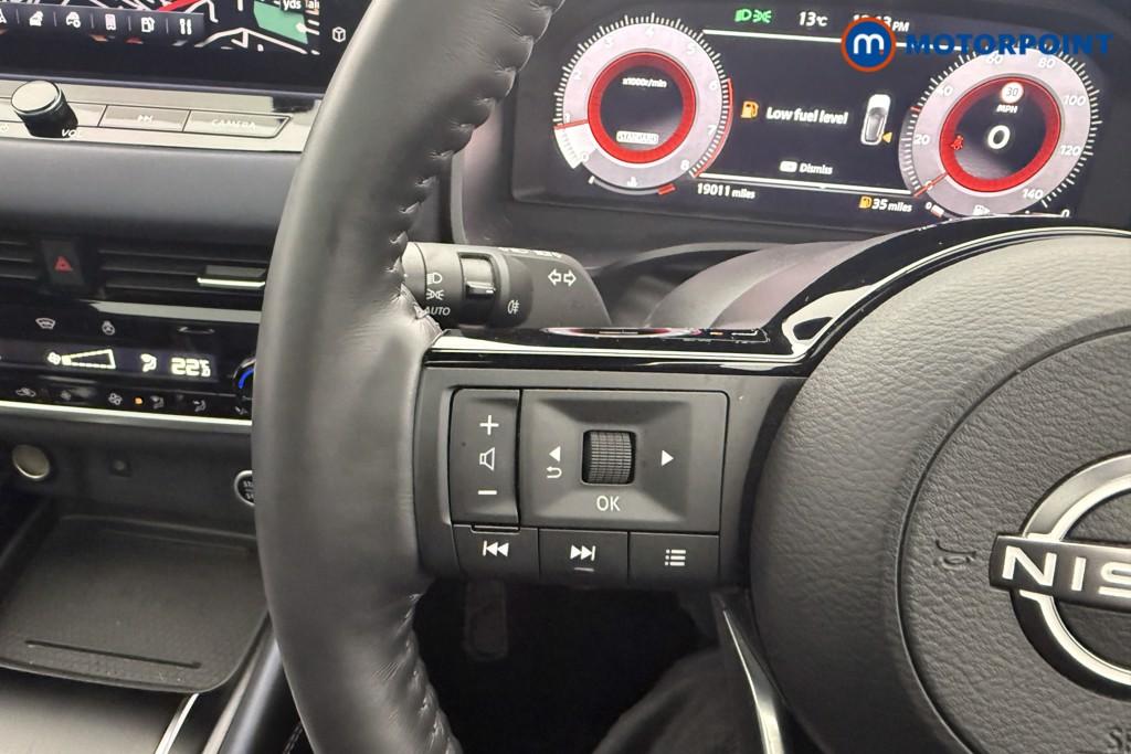 Nissan Qashqai Tekna Manual Petrol SUV - Stock Number (1631968) - 8th supplementary image