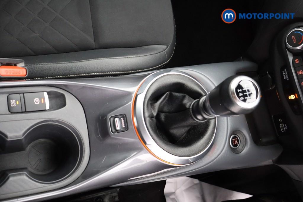 Nissan Juke Tekna Manual Petrol SUV - Stock Number (1632947) - 8th supplementary image