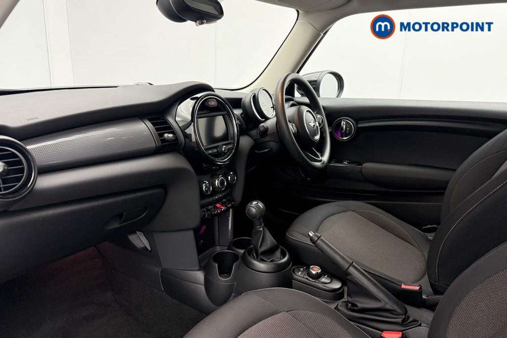 Mini Hatchback Cooper Classic Manual Petrol Hatchback - Stock Number (1634419) - 8th supplementary image