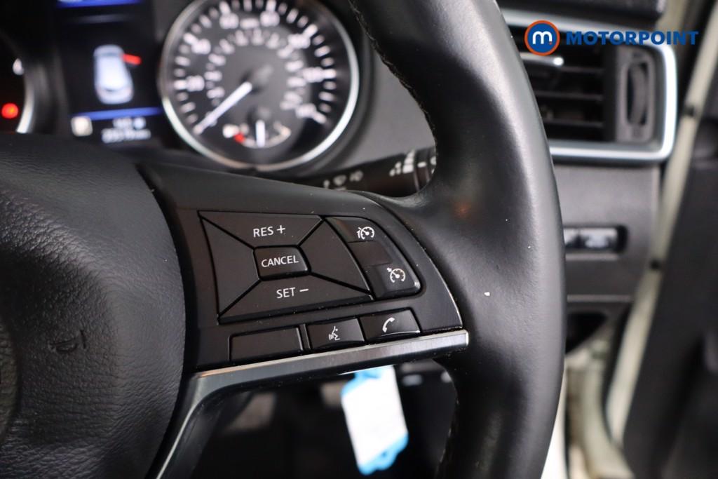 Nissan Qashqai Acenta Premium Automatic Petrol SUV - Stock Number (1634245) - 8th supplementary image