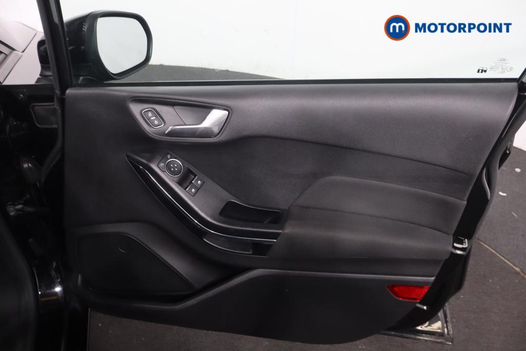 Ford Fiesta Zetec Manual Petrol Hatchback - Stock Number (1636365) - 8th supplementary image