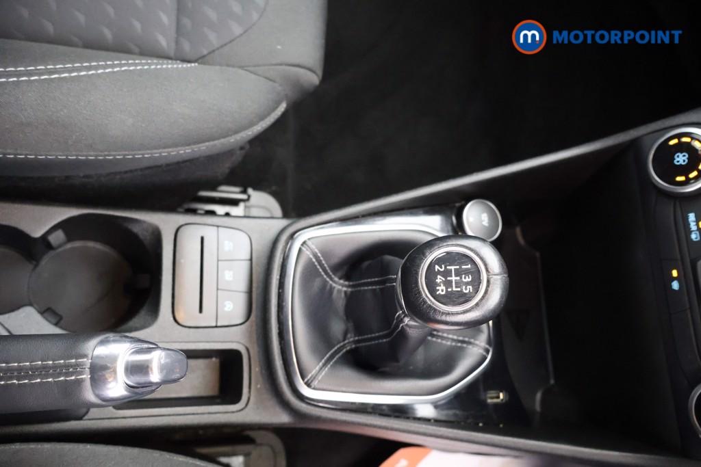 Ford Fiesta Zetec Manual Petrol Hatchback - Stock Number (1627549) - 8th supplementary image