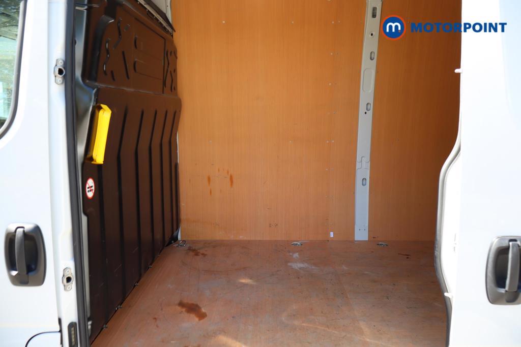 Iveco Daily Business Automatic Diesel High Volume-High Roof Van - Stock Number (1631872) - Passenger side