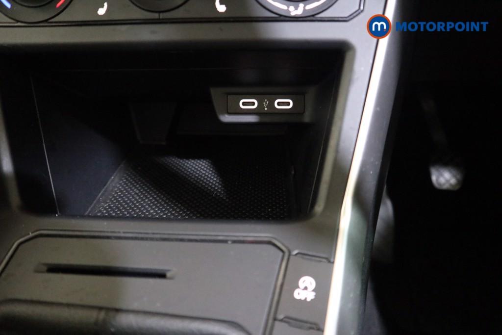 Volkswagen Polo Life Manual Petrol Hatchback - Stock Number (1637072) - 8th supplementary image